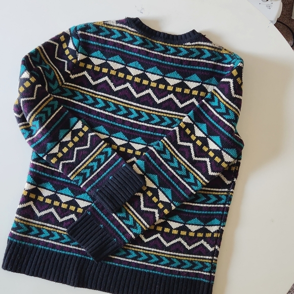 90s Unisex Sweater - Picture 9 of 9